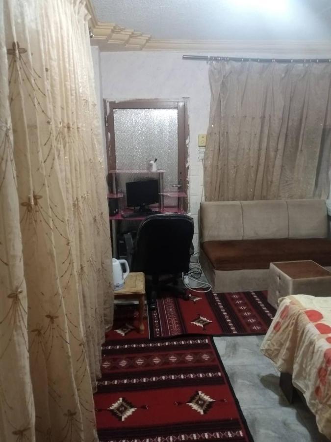 Guest House Hazem Al Azraq ash Shamali Экстерьер фото